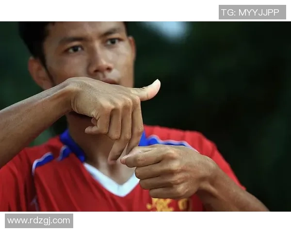 张程足球：从青涩少年到职业球员的成长之路与梦想追逐